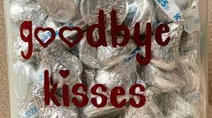 Alabama animal hospital gives “goodbye kisses” to dogs before they are put to sleep